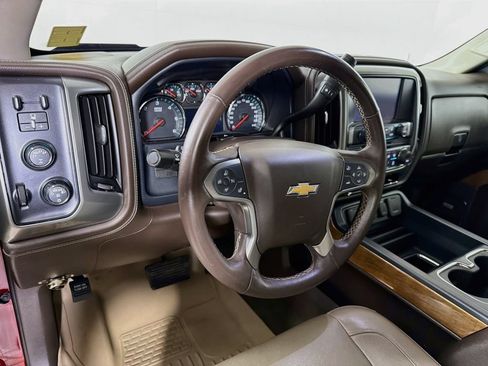 Used 2018 Chevrolet Silverado 1500 LTZ w/ LTZ Plus Package AWD/4WD image 10