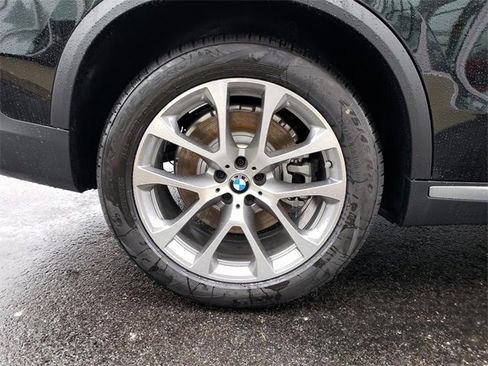 New 2026 BMW X5 xDrive50e w/ Premium Package image 27