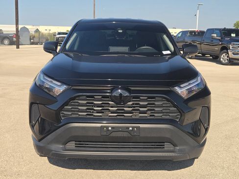 Used 2024 Toyota RAV4 LE AWD/4WD image 8