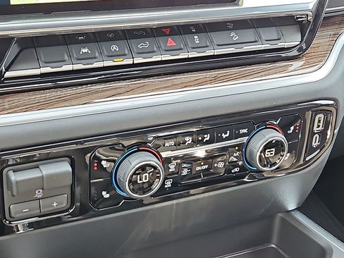 New 2026 Chevrolet Silverado 1500 RST AWD/4WD image 14