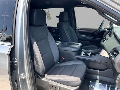 Used 2024 Chevrolet Tahoe LS RWD image 9