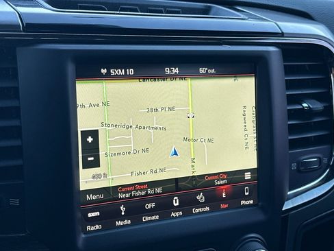 Used 2018 RAM 2500 Laramie w/ Sport Appearance Group image 18