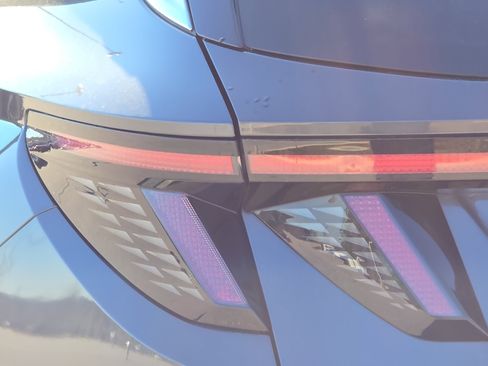 Used 2024 Hyundai Tucson Limited image 32