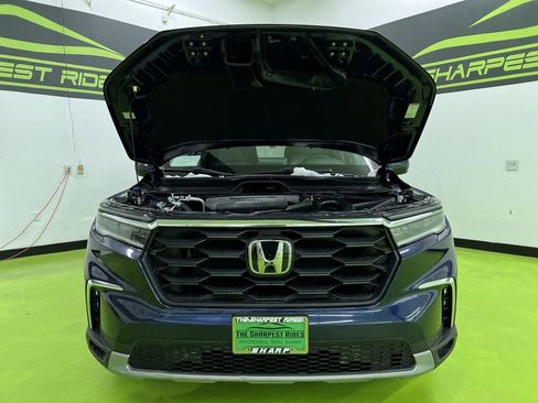 Used 2024 Honda Pilot EX-L image 4