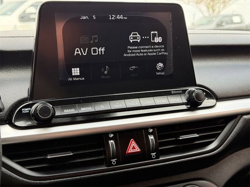 Used 2020 Kia Forte LXS image 17