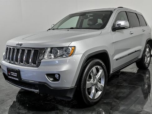 Used 2013 Jeep Grand Cherokee Limited AWD/4WD image 5