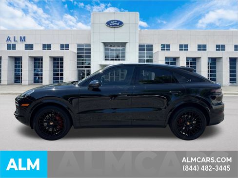 Used 2022 Porsche Cayenne S image 10