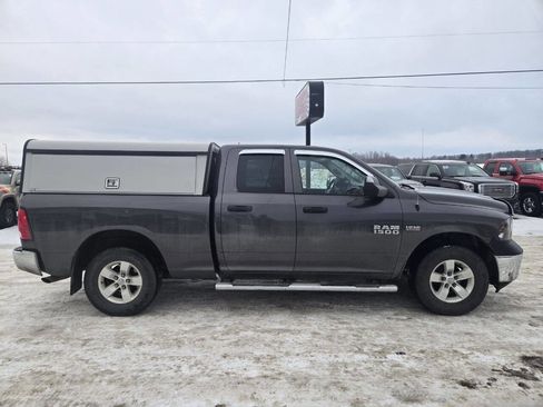 Used 2015 RAM 1500 ST w/ SXT Appearance Group image 10