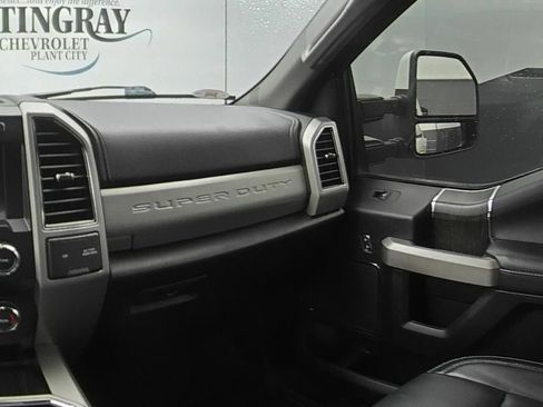 Used 2020 Ford F250 Lariat w/ Lariat Ultimate Package AWD/4WD image 15