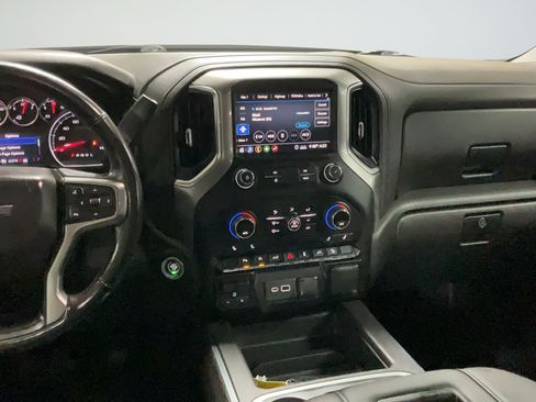 Used 2020 Chevrolet Silverado 1500 LT Trail Boss AWD/4WD image 16
