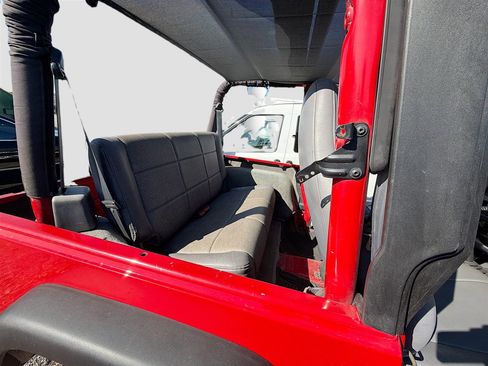 Used 1997 Jeep Wrangler SE image 22