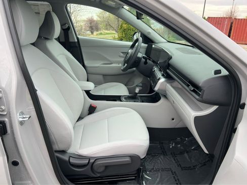 New 2026 Hyundai Kona SEL Sport AWD/4WD image 17