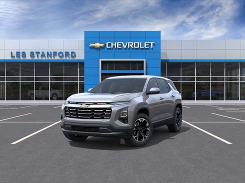 New 2026 Chevrolet Equinox LT w/ Convenience Package II AWD/4WD image 8