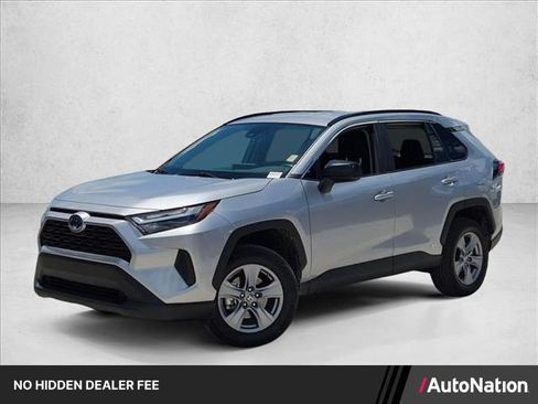 Used 2023 Toyota RAV4 LE AWD/4WD image 1