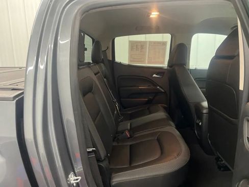 Used 2022 GMC Canyon AT4 w/ Trailering Package AWD/4WD image 12