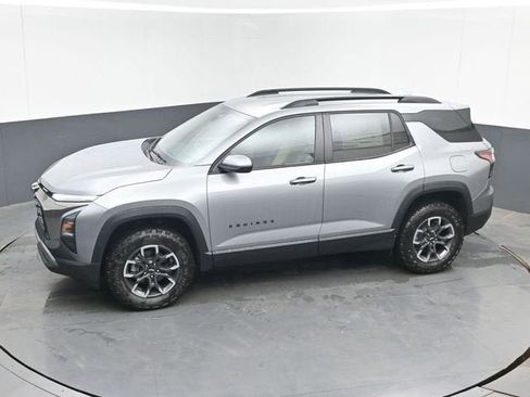 New 2026 Chevrolet Equinox ACTIV w/ Convenience Package III FWD image 36
