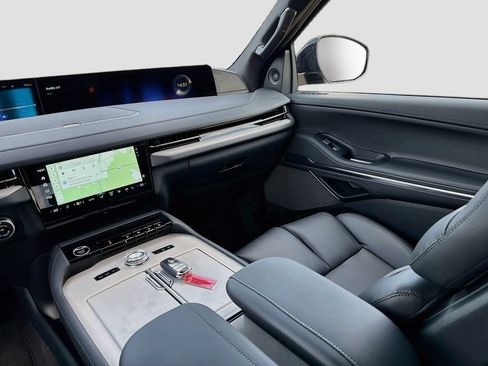 New 2027 Lincoln Navigator Reserve w/ Jet Appearance Package AWD/4WD image 27