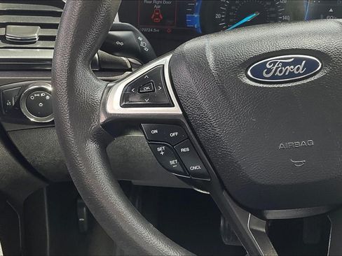 Used 2015 Ford Fusion SE FWD image 11