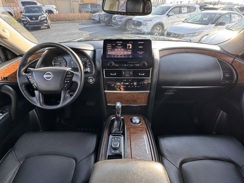 Used 2024 Nissan Armada SL w/ Captain's Chairs Package image 19