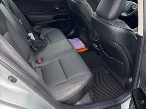 Used 2024 Lexus ES 350 w/ Premium Package image 8