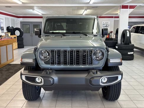 New 2026 Jeep Gladiator Sport image 2