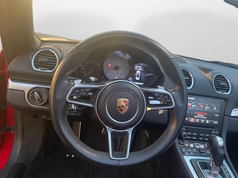 Certified 2018 Porsche 718 Boxster S image 12