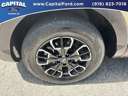 Used 2023 Hyundai Santa Cruz SEL w/ Activity Package AWD/4WD image 13