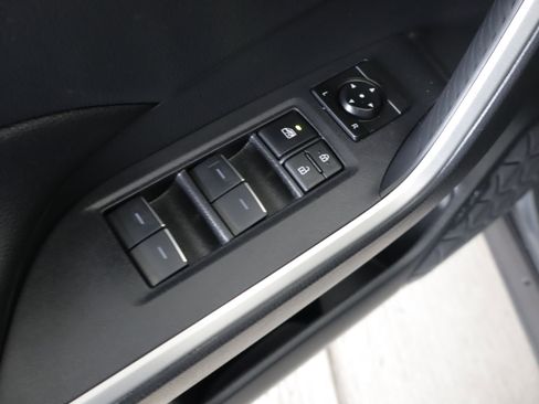 Used 2023 Toyota RAV4 SE w/ Weather & Moonroof Package image 12