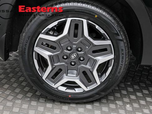 Used 2023 Hyundai Santa Fe Limited AWD/4WD image 30