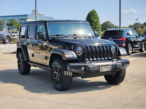 Used 2020 Jeep Wrangler Unlimited Sport AWD/4WD image 3