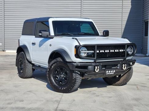 Used 2023 Ford Bronco Wildtrak AWD/4WD image 2