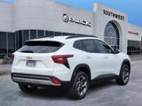 Used 2025 Chevrolet Trax LT w/ Driver Confidence Package image 5