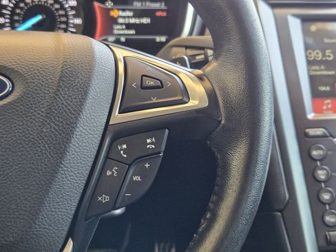 Used 2018 Ford Fusion Titanium AWD/4WD image 25