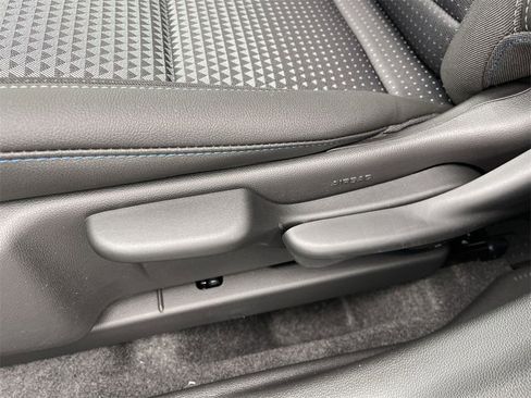 New 2026 Chevrolet Trax LT w/ Driver Confidence Package image 12