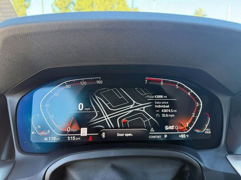 Used 2023 BMW 430i Coupe w/ Premium Package image 18