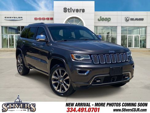 Used 2017 Jeep Grand Cherokee Overland w/ Jeep Active Safety Group AWD/4WD image 1