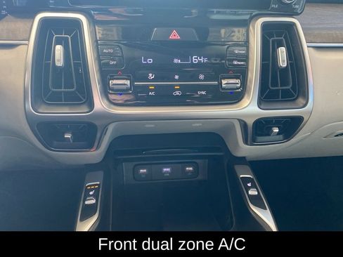 Used 2022 Kia Sorento S AWD/4WD image 7