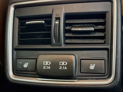 Used 2019 Subaru Forester Touring AWD/4WD image 42