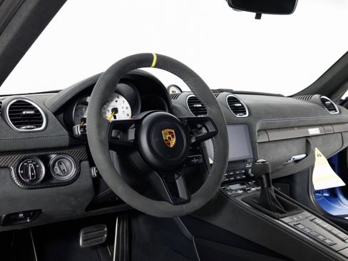 Used 2023 Porsche 718 Cayman GT4 RS RWD image 18