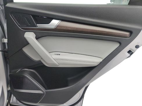 Used 2022 Audi Q5 2.0T Premium Plus w/ Premium Plus Package image 28