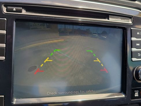 Used 2018 Nissan Maxima 3.5 SV image 21