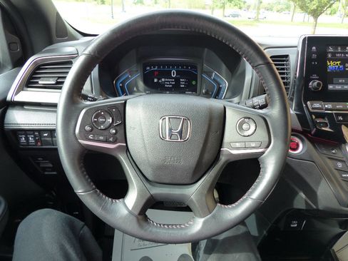 Used 2024 Honda Odyssey Sport image 26
