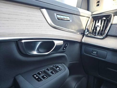 New 2026 Volvo XC90 B6 Core AWD/4WD image 29