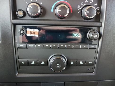 New 2025 Chevrolet Express 3500 Extended w/ Driver Convenience Package image 25