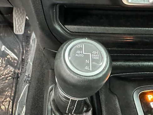 Used 2023 Jeep Wrangler Unlimited Sahara image 7