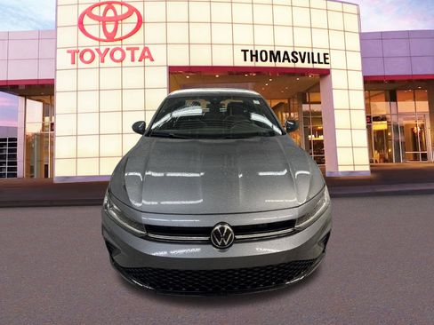 Used 2025 Volkswagen Jetta Sport image 2