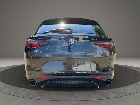 Used 2021 Alfa Romeo Stelvio Ti Sport AWD/4WD image 6
