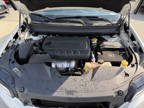 Used 2019 Jeep Cherokee Latitude Plus image 33