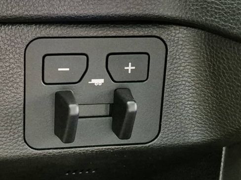 New 2026 Toyota Tundra SR5 AWD/4WD image 19