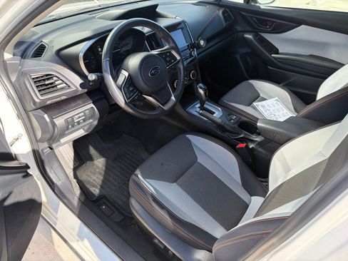 Used 2022 Subaru Crosstrek 2.0i Premium w/ Moonroof Package AWD/4WD image 5